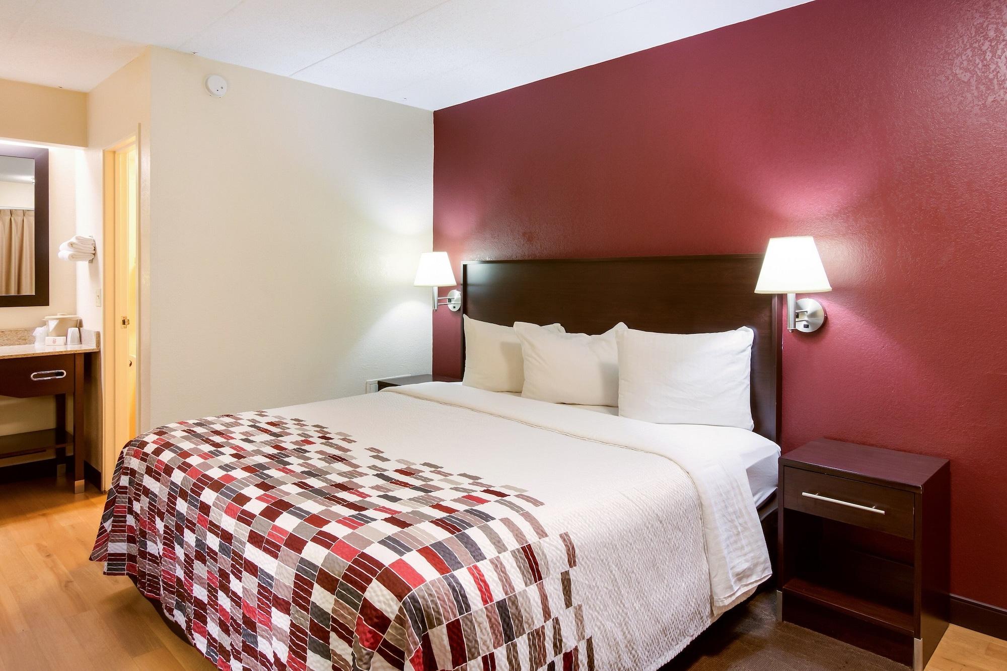 Red Roof Inn Grand Rapids Airport Cascade Exterior foto